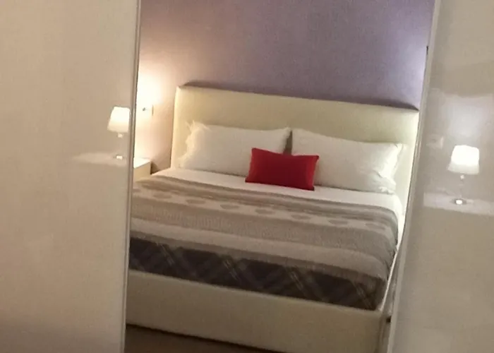 La Casa Di Lucia Tatil Evi *